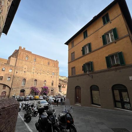 Siena - A Pochi Passi Da Piazza Del Campo Apartment Exterior photo